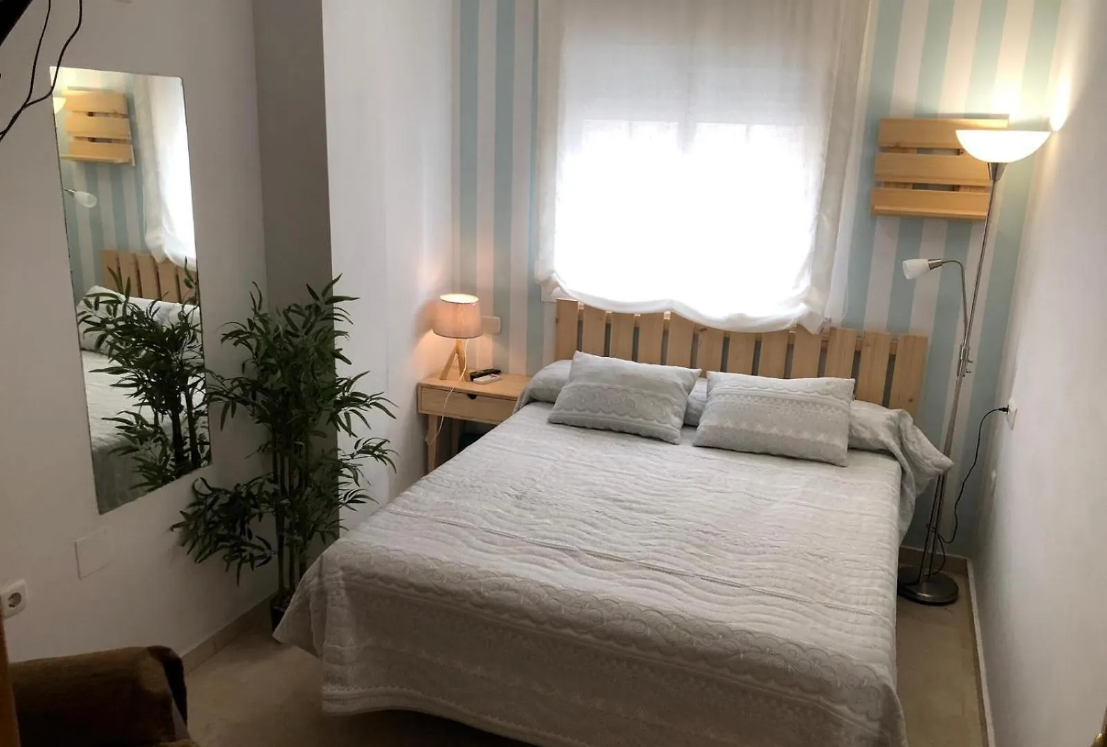 Precioso Apartamento A 50 Metros De La Playa Rincon de la Victoria 0*,